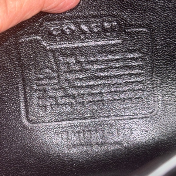 COACH Limited Edition Black Turnlock Clutch No. M1980-129 COA & dustbag - Picture 12 of 15